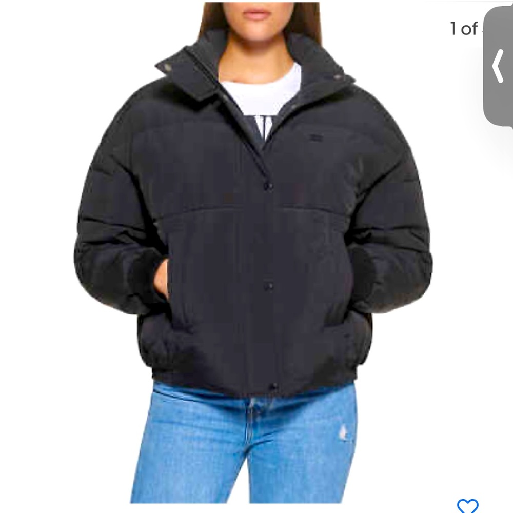 Black puffer jacket Levi’s